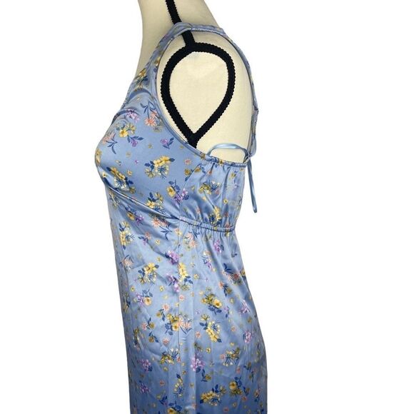 Hippie Rose Blue Floral Juniors V Neck Fit & Flare Midi Dress - Picture 3 of 7